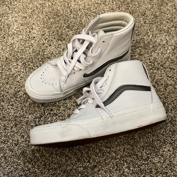 Vans White High-Top Sneakers Classic Design - Picture 2 of 2